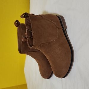Cat and Jack kids boots size 8